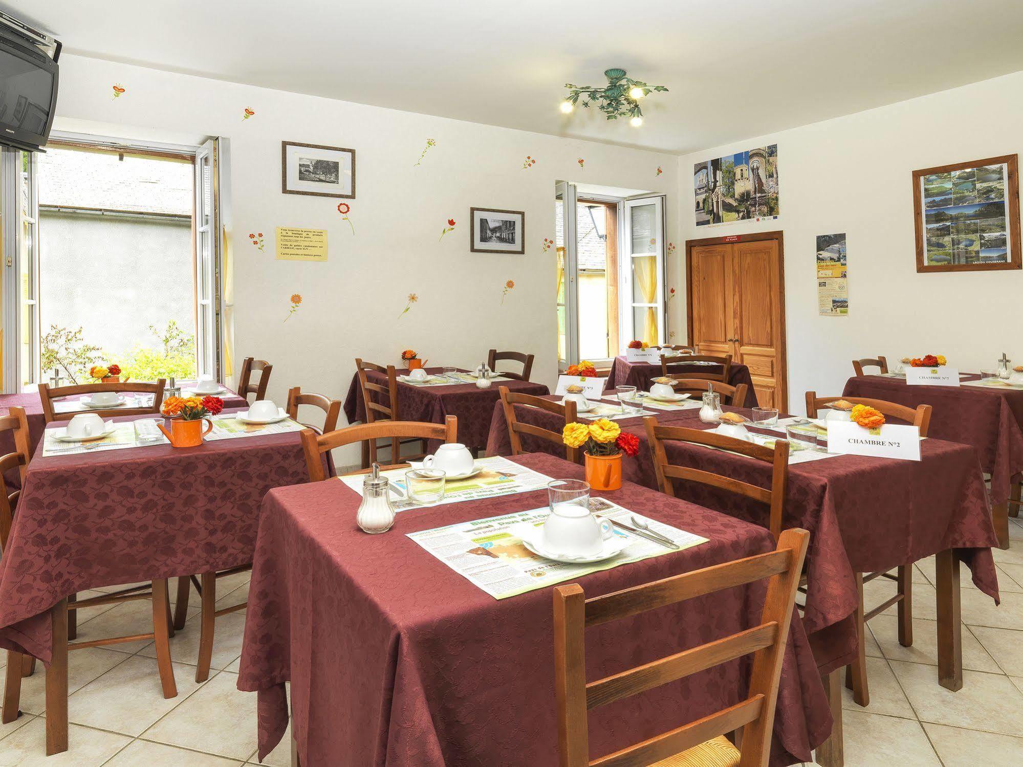 Auberge De L'Isard Saint-Denis  Zewnętrze zdjęcie